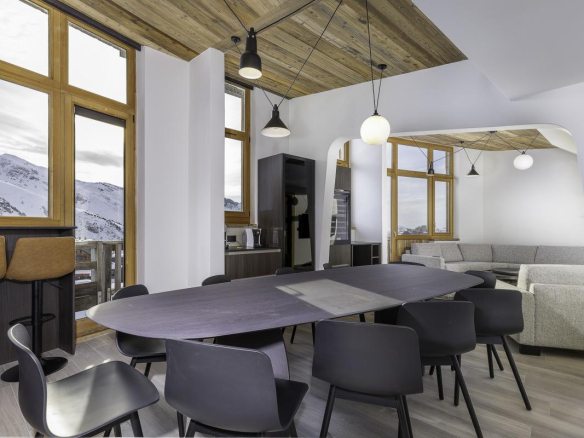 Luxury real estate photo | Charming Properties