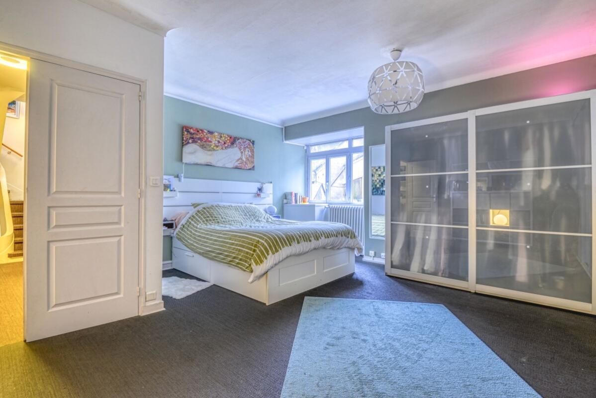 Apartment room in Nantes Room in a spacious apartment with double bed and storage in Nantes.