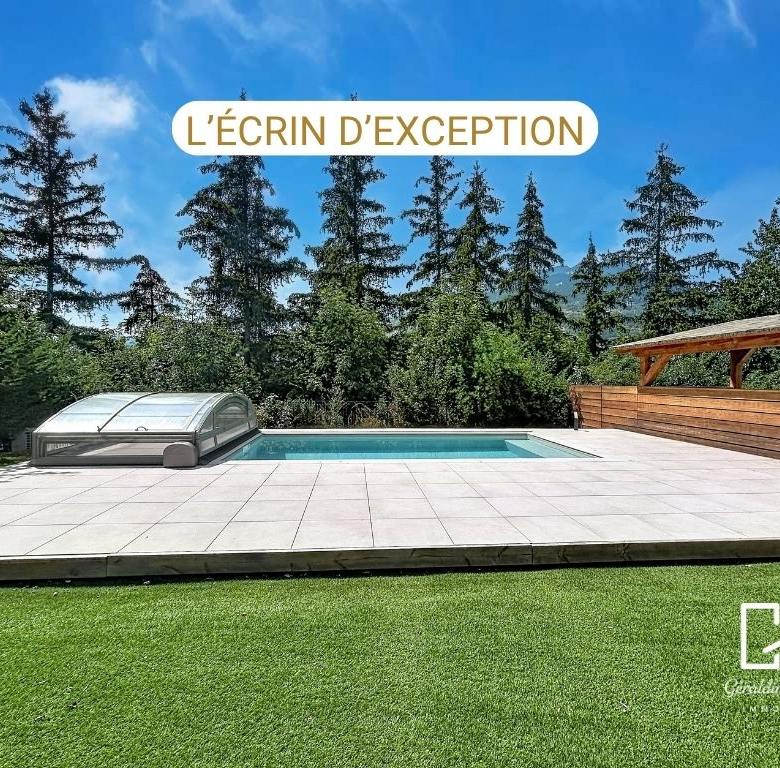 Luxury real estate photo | Charming Properties