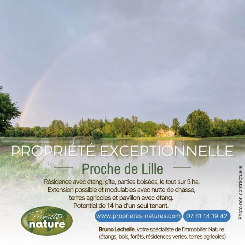Propriété exceptionnelle près de Lille Propriété avec étang et verdure, située près de Lille, sur 5 hectares.