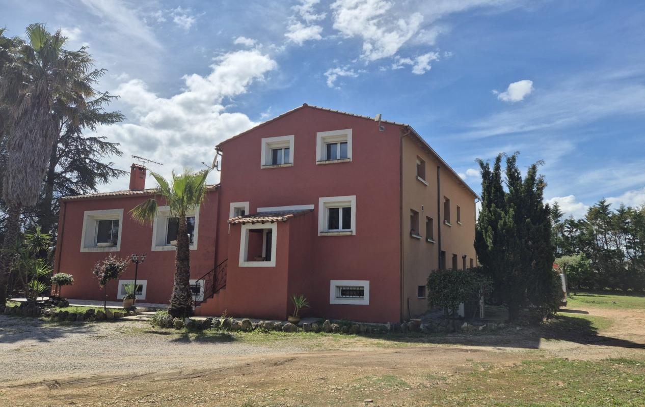 Maison de 252 m² avec jardin et piscine à Saint-Aunès, près de Montpellier.