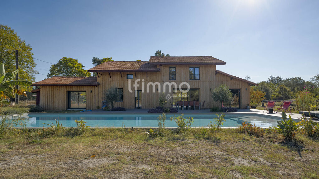Luxury real estate photo | Charming Properties