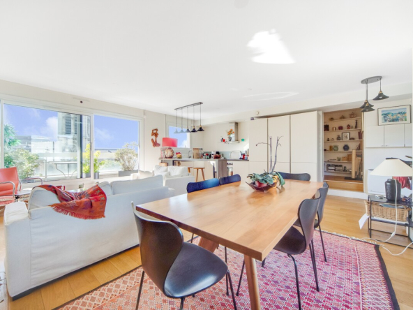 Magnifique appartement 94m2 en duplex Paris 6ème