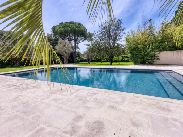 Villa – Nîmes – 325m²