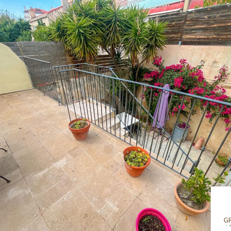 Luxury real estate photo | Charming Properties