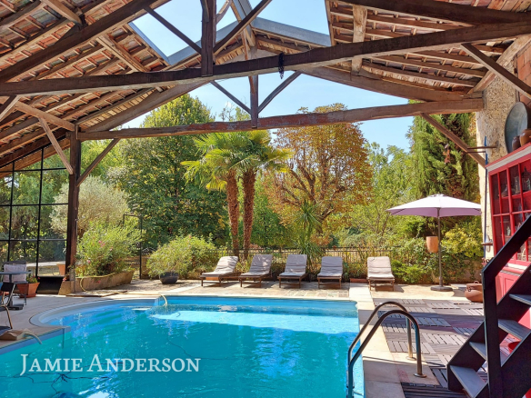 Maison exceptionnelle sur les bords de la Rivière – 47220 As