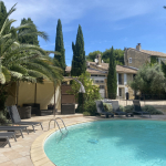 Caderousse, 5 minutes from the A7/A9 Orange interchange, 30 minutes from the ga