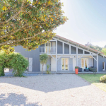 A stone&#39;s throw from the lake - elegance &amp; profitability