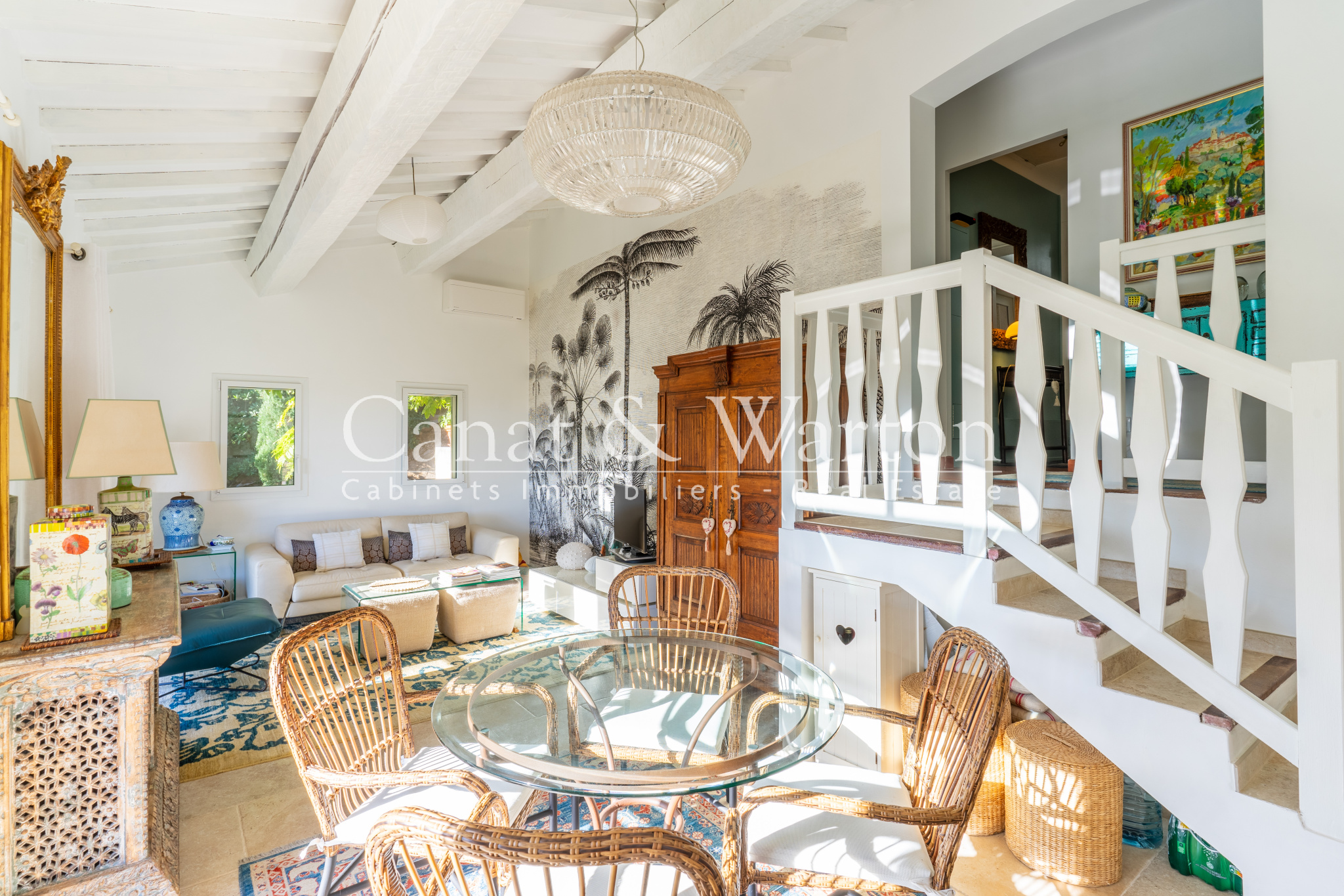 photo_72c8100b6677dc03d9ed2ff82f8d3142