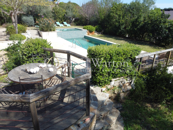 PROCHE DE GIGARO: VILLA RÉCENTE AVEC PISCINE OFFRANT DE BELL