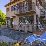 At the Valmer cross: large villa between beach &amp; village