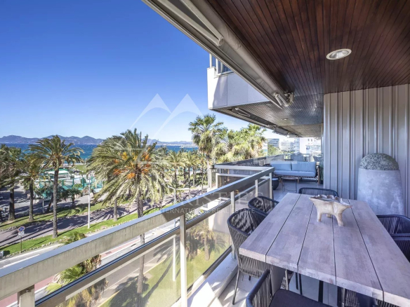 Cannes – Croisette – 3 bedroom apartment