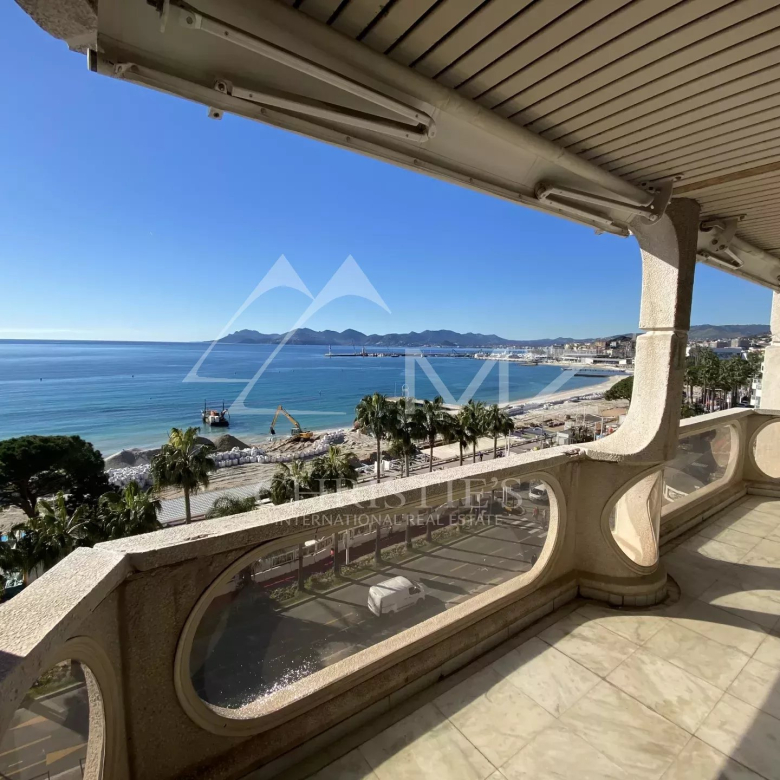 Cannes Gray d'Albion – Two-bedroom apartment