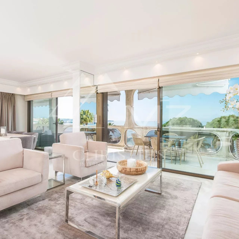 Proche Cannes – superbe villa 4 chambres