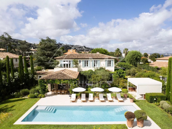 Proche Cannes – superbe villa 4 chambres