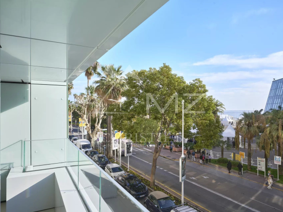 Cannes Croisette – 2 bedroom apartment