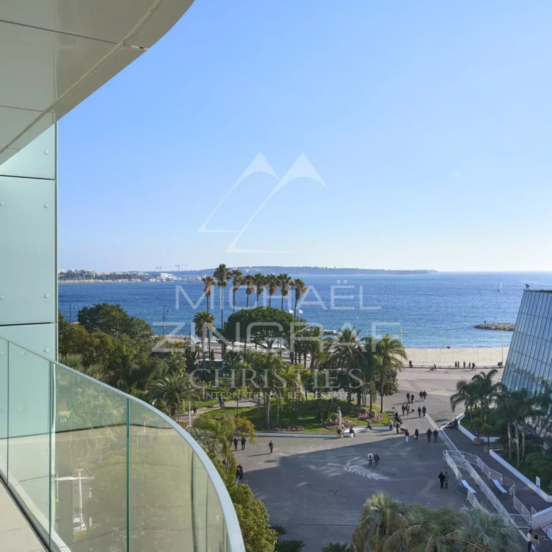 Cannes Croisette – 3 bedroom apartment
