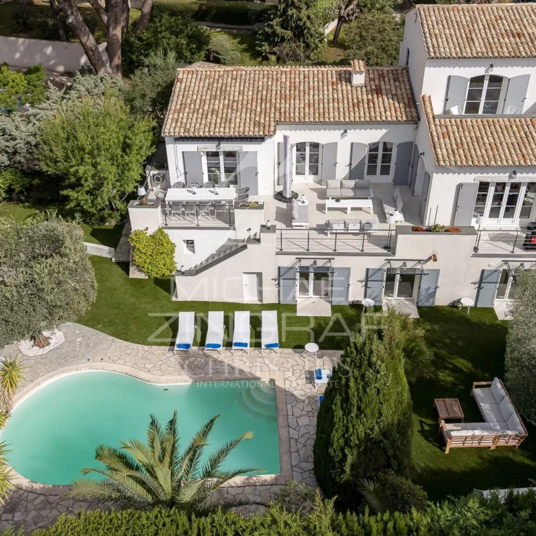 Proche Cannes – superbe villa vue mer