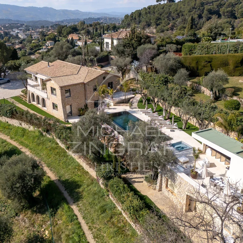 Cannes – Croisette – Magnifique 2 chambres