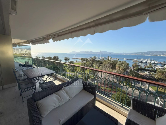 Cannes – Croisette – Bel Appartement