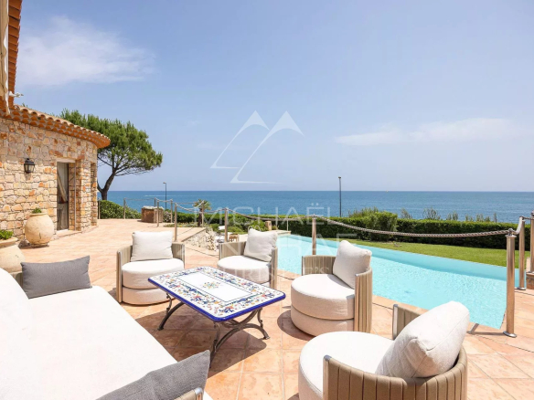 Cap d'Antibes – Villa with Sea View