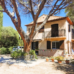 La Croix Valmer between sea and vineyards Villa to renovate