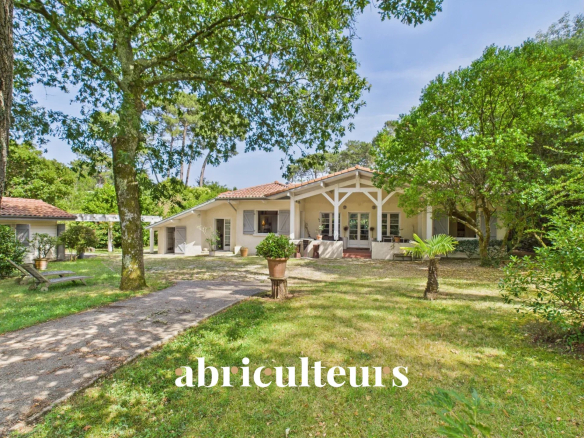 Villa des années 50 à Soorts Hossegor – Quartier des Animaux
