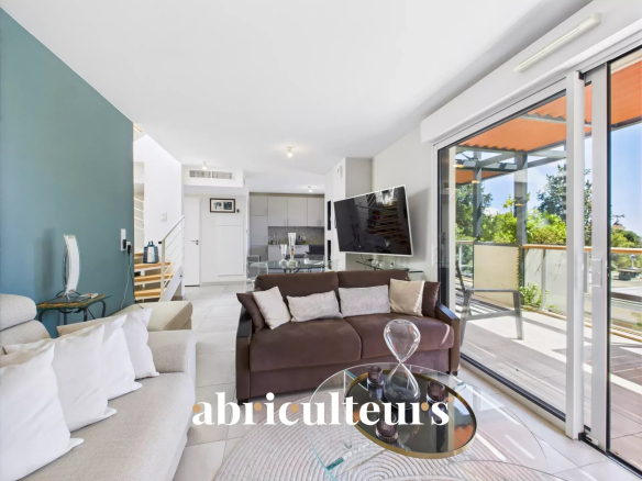 Superb T3 apartment with panoramic terrace on the roof - Nice Cimiez