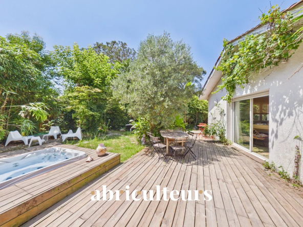 Maison avec espace bien-être, studio indépendant et espace professionnel – Bourg de Soorts-Hossegor