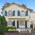 House to renovate of 163.45 m² – Plot of 627 m² – 4 bedrooms – 1 office – 2 kitchens – 3 shower rooms – Garage – 3 parking spaces – 24 Avenue René Guy Cadou – La Baule-Escoublac
