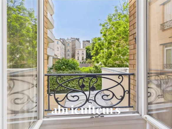 Beautiful T4 of 75m²-Bel-Air Nord-Paris 12