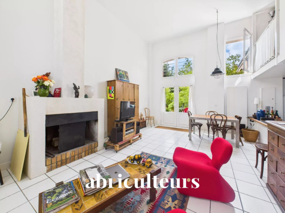 Splendide Maison de Ville de 93 m² – Espace extérieur – Grande hauteur sous plafond