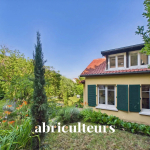 Bright house with wooded garden-Absolute calm in Rueil-Malmaison