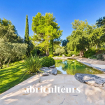 Superbe villa de 155 m² sur terrain paysagé de 3 000 m² Cheval-Blanc