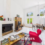 Splendid 93 m² Townhouse – Outdoor space – High ceilings