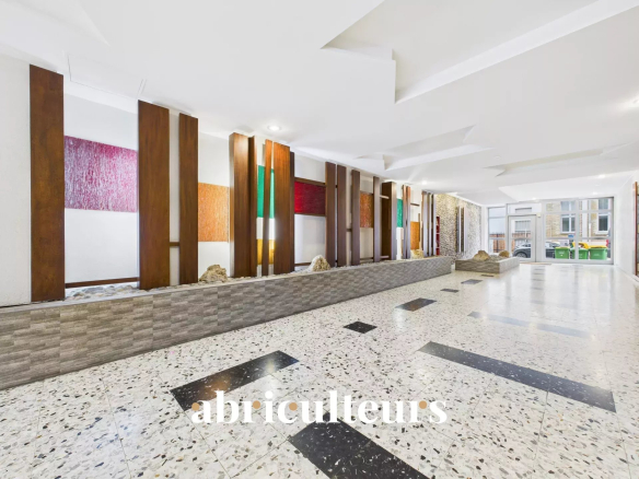 LOCAL COMMERCIAL 139M2 – MODULABLE – EMPLACEMENT RECHERCHÉ