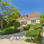 Charming bright house of 200m² with garden - 10 min walk from the center of Senlis