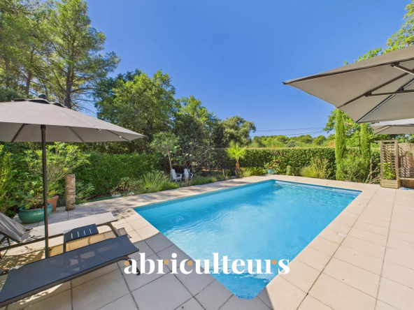 PROPRIÉTÉ DE CHARME AVEC GÎTES – AUPS –  AUX PORTES DU VERDON