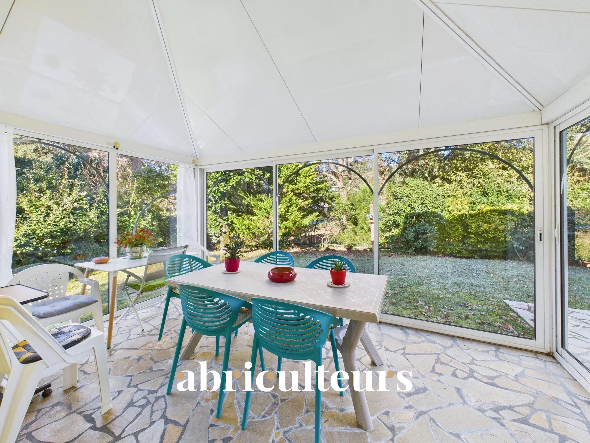 e5f453939ef0b570adcef4bf1ebd340a_5bde232221_2000-original