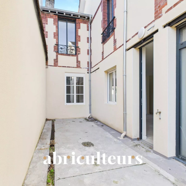 Loft en duplex de 67,63m2 à Paris 11e