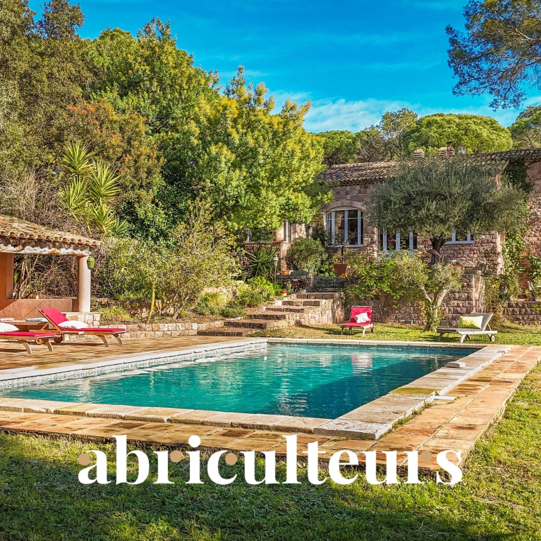 Stunning property in Tosse with private pond, swimming pool and 5 suites – 10 rooms