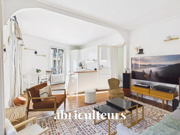 Beau et lumineux T5 – 3 chambres – 92,20 m² – Mairie du 12ème