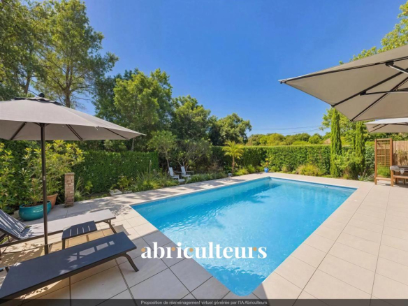 CHARMING PROPERTY WITH COTTAGES – AUPS – AT THE GATES OF THE VERDON