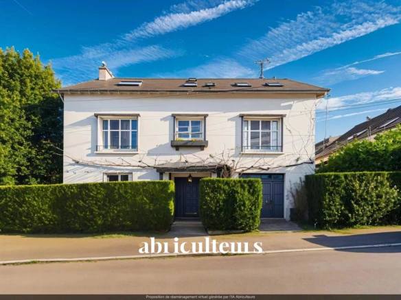 Spacieuse maison familiale de 230 m² ? 7 chambres – Garage – Pompe à chaleur – Quartier Procé