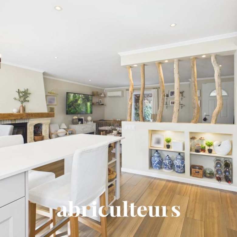 Appartement baigné de lumière au calme absolu, au c?ur d?une adresse recherchée du 16? arrondissement