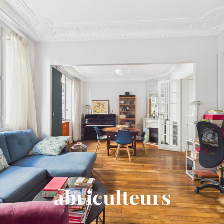 Vue mer panoramique – Élégant 4 Pièces avec terrasse – 84m² – Juan-les-Pins