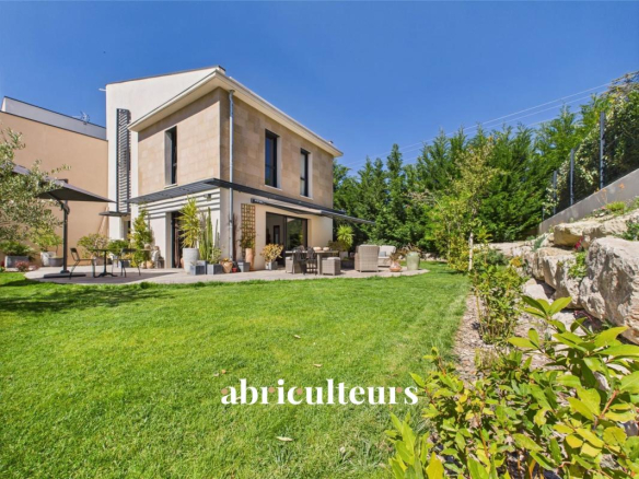 Contemporary house of 111.6 m² in Aix-en-Provence