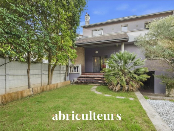Maison contemporaine  avec dépendance, terrasse et jardin arboré ? 185 m² ? 7 pièces ?  Garage  – Colombes