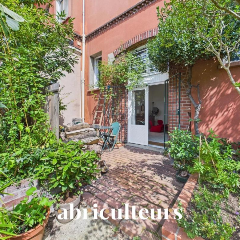 LUXURY CHALET RENTAL COURCHEVEL 1850 – 8 BEDROOMS – INDOOR POOL