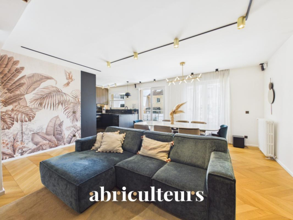 Appartement 3 pièces rénové par un architecte avec balcon plein sud ? Saint-Mandé